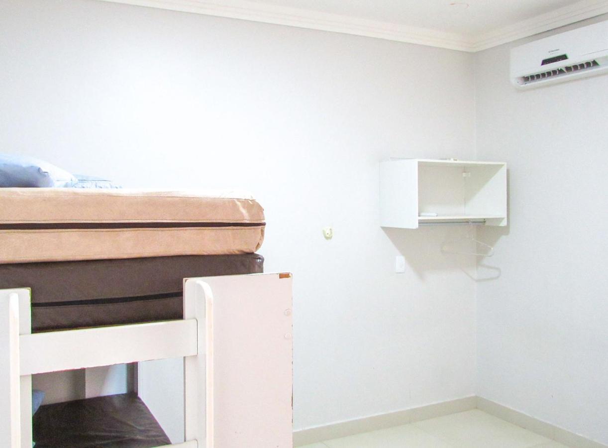 Apto 4 Com Piscina E Wi-fi A 150 M Da Mundai Apartment